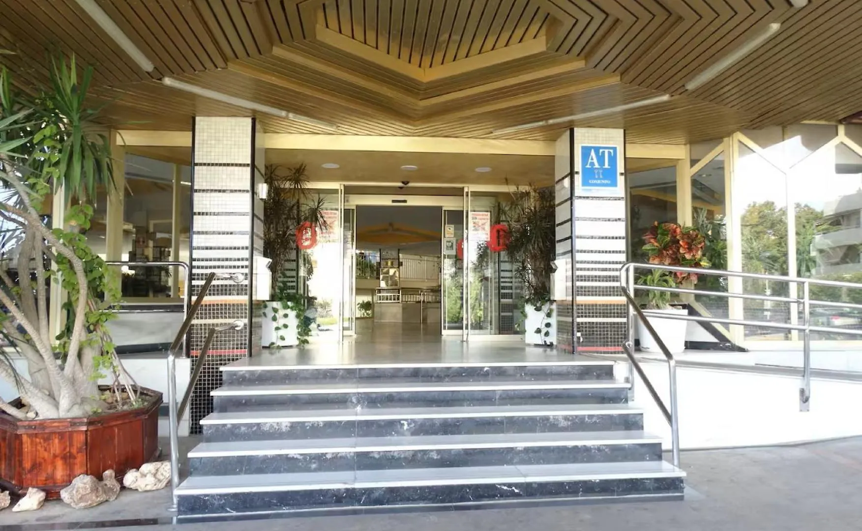 Apartment Benalbeach!! First Line Beach & Pools Benalmadena